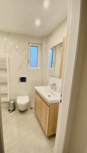 Seaside Comfy Apartment/ Palaio Faliro Афины Экстерьер фото